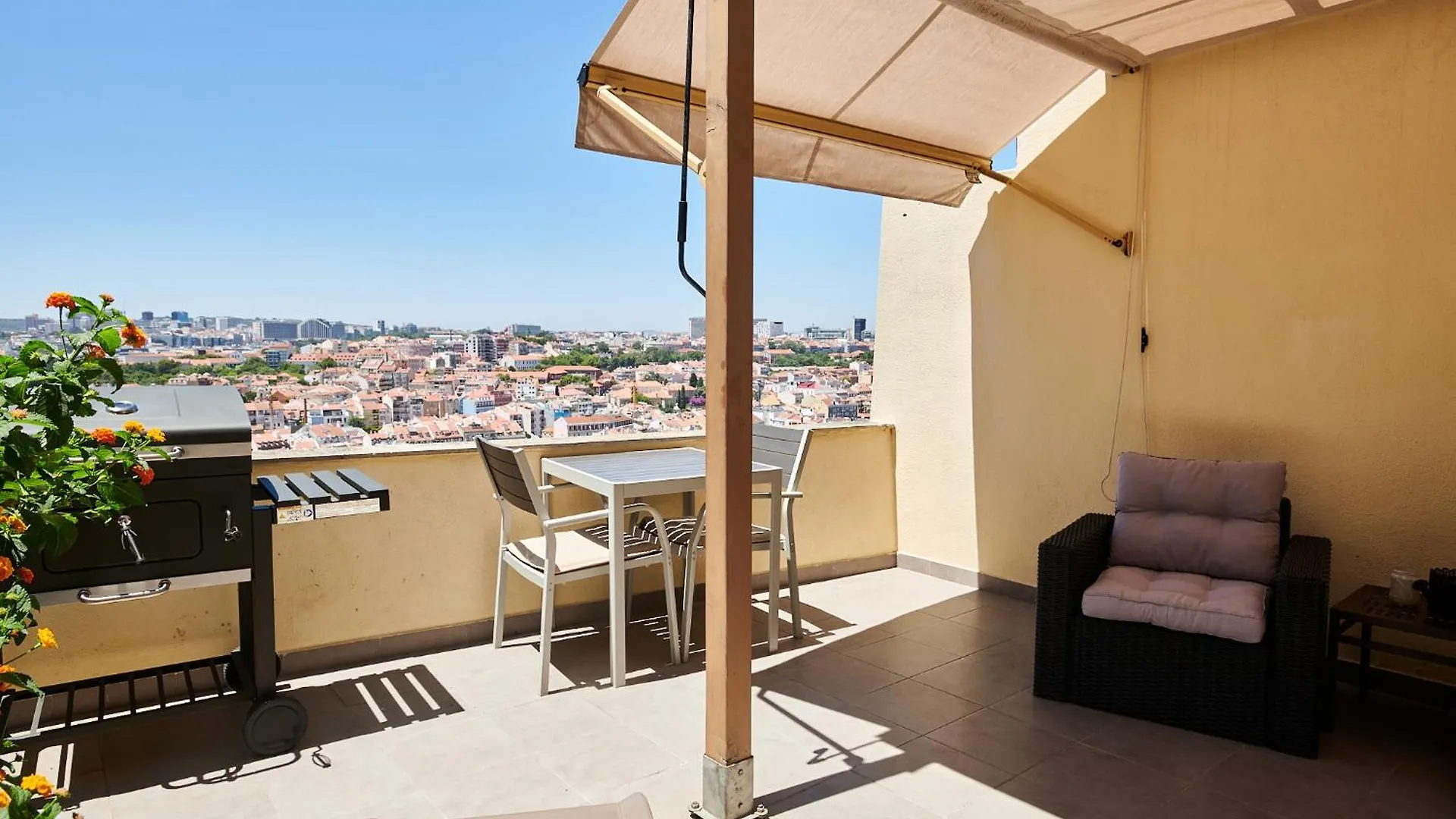 The Sunset Hideout Apartment Lisbon 0*,  Portugal